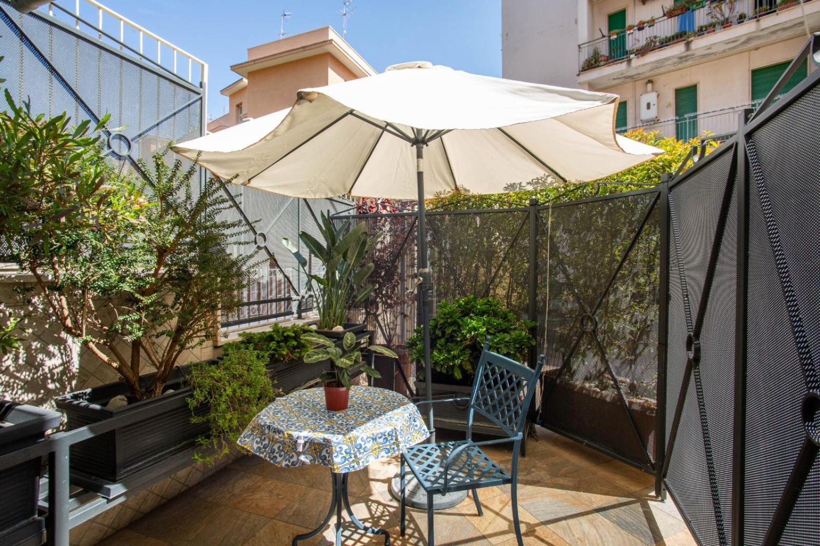 Little Rock Guest House Gaeta Exteriér fotografie